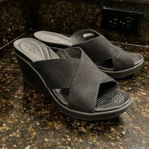 New w/o tags Croc Black wedge sandals